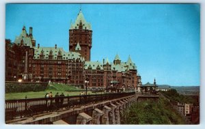 QUEBEC The Chateau Frontenac & Dufferin Terrace CANADA Postcard