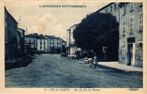 CPA Vic-le-Comte Rue du Jeu-de Paume FRANCE (1284883)