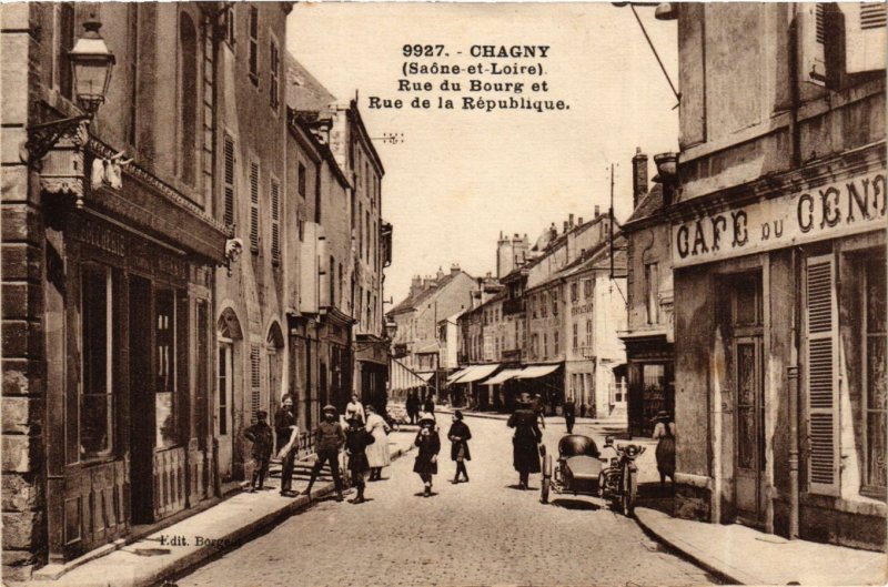 CPA CHAGNY Rue du Bourg et Rue de la République (868852)