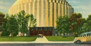 Postcard Early View of Ford Rotunda in Dearborn, MI.     S9