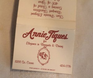Annie Tiques Burbank Illinois 30 Strike Matchbook Cover