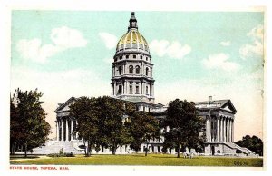 Postcard BUILDING SCENE Topeka Kansas KS AR6677