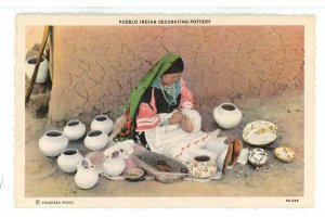 NM - Pueblo Indian Decorating Pottery