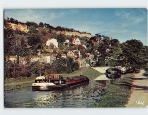 M-129348 Péniche sur le canal Agen France