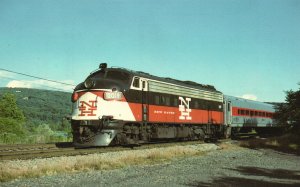 Vintage Postcard Metro-North 2019 Train Cold Spring New York Station N. Y.