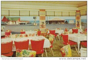 Canada Ste Anne de Beaupre Zenith Motel Dining Room Interior