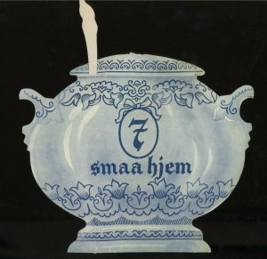 1950s 7 SMAA HJEM COPENHAGEN DENMARK DIE-CUT WITH SPOON DINNER MENU 16-56 