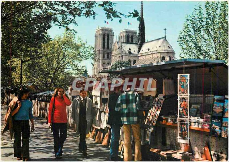 Modern Postcard The Paris booksellers to Notre Dame