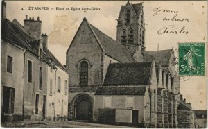 CPA ETAMPES Place et Eglise (806732)
