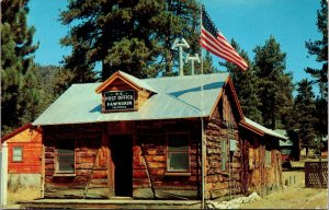 Postcard United States Post Office Building in Fawnskin, California