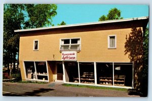 Copper Harbor Michigan Postcard Kewweenaw Agate Shop Exterior View c1960 Vintage