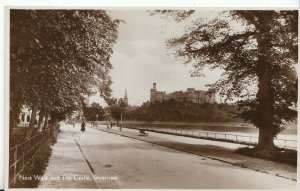 Scotland Postcard - Ness Walk & The Castle - Inverness - Real Photograph ZZ1196