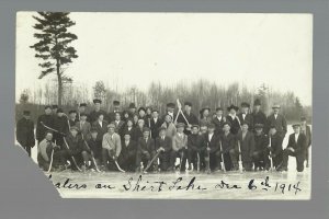 Deerwood MINNESOTA RP 1914 HOCKEY TEAM Ice Skating nr Crosby Aitkin Garrison