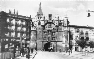 BR19759 Burgos arco y puente de santa maria spain