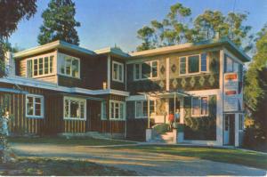 Queenstown NZ New Zealand Home Built From 15000 Bottles Vintage Postcard D4