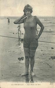 France - La Rochelle Aux Bains de Mer Women See through bathing suit  01.62