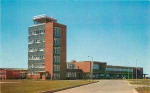 Administration Building Municipal Airport Wichita Kansas postcard Dexter 20-1576
