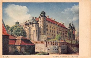 B240 Poland Krakow Zamek krolewski na Wawelu Castle vintage postcard