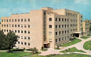 KS, Lawrence MALOTT HALL of PHYSICAL SCIENCE~Kansas University  c1950's Postcard
