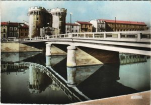 CPM VERDUN Le pont et la Porte ChaussÃ©e (24781)