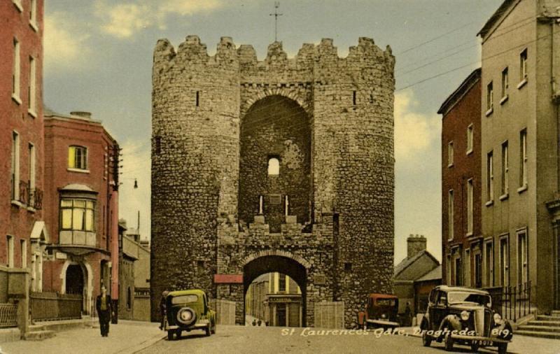 ireland, Louth, DROGHEDA, St. Laurence's Gate, Cars (1950s)