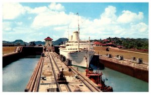 S.S. Kungsholm , in Miraflores Locks, Panama canal