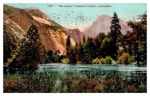 Postcard MOUNTAIN SCENE Yosemite Valley California CA AT8004