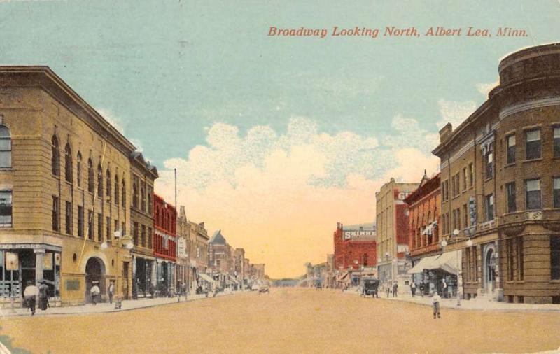 Albert Lea Minnesota Broadway Looking North Antique Postcard K25268