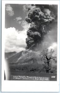 RPPC  MEXICO   New Crater PARACUTIN VOLCANO tomada July 16, 1943  Postcard