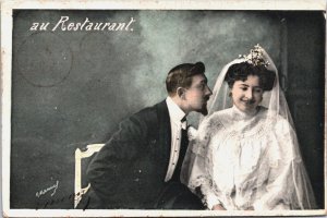Married Couple In Love Au Restaurant Vintage Postcard C117