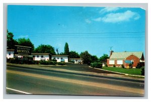 Vintage 1960's Postcard Monterey Motel US Highway 41 Nashville Tennessee