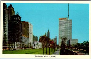 Postcard CITY SKYLINE SCENE Chicago Illinois IL AL0619