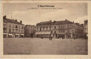 CPA CHOLET Une coin de la place Travot (979002)