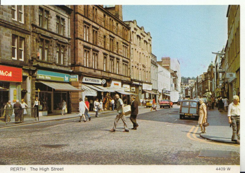 Scotland Postcard - The High Street, Perth, Perthshire - Ref 17360A