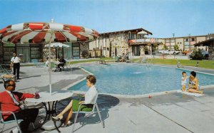 Concord California Concord Inn Swimming Pool Vintage Postcard AA61442