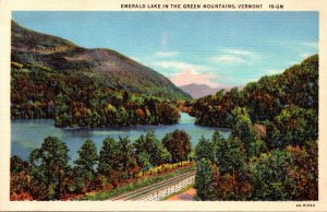 Vermont Green Mountains Emerald Lake Curteich