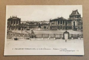 VINT UNUSED POSTCARD - PALACE OF VERSAILLES & PRINCIPAL GATE, PARIS, FRANCE