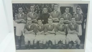 Vintage Repro Postcard Manchester United FC League Line Up 1948