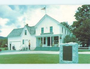 Unused Pre-1980 GULF GAS STATION PUMP AT GENERAL STORE Plymouth Notch VT r1302