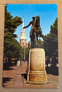 UNUSED POSTCARD - STATUE OF PAUL REVERE & OLD NORTH CHURCH, BOSTON, MASS.