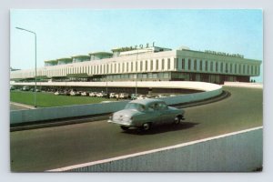 Road to New Airport Terminal Leningrad Russia USSR UNP Chrome Postcard J16
