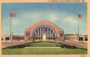 Vintage Postcard 1953 Cincinnati Union Terminal Fountain Lawn Cincinnati Ohio OH