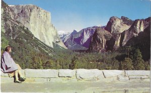 Yosemite National Park from Wawona Tunnel Parking Area California