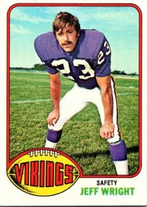 1976 Topps Football Card Jeff Wright Minnesota Vikings sk4429