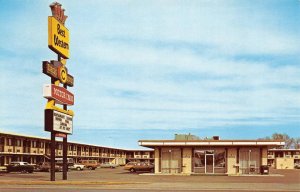 Circle C South Motor Inn, North Platte, Nebraska Roadside 1960s Vintage Postcard
