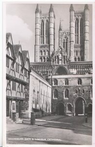 Lincolnshire Postcard - Exchequer Gate & Lincoln Cathedral - Real Photo A9921