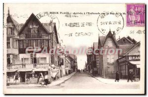 Old Postcard Berck Plage Arrival At I'Esplanade by the street