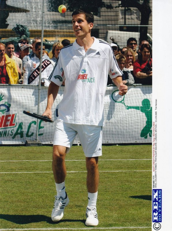 Tim Henman Tennis in Trafalgar Square London 2005 Press Photo