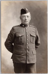 Portrait of Canadian Soldier Military Canada Soldiers WW1 RPPC Postcard H63