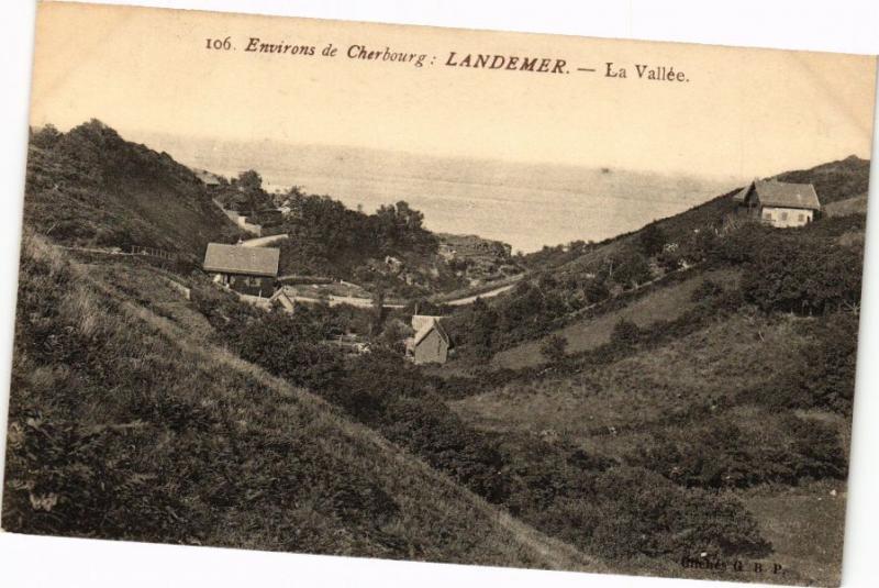 CPA Env. de CHERBOURG - LANDEMER - La Vallée (245934)